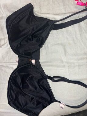 Limited edition Victoria's Secret Black Satin Underwire Bra Subtle Lace Trim